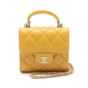 Chanel Vintage Pre-owned Laeder handvskor Yellow, Dam