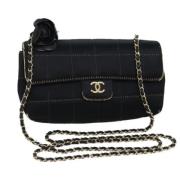 Chanel Vintage Pre-owned Satin chanel-vskor Black, Dam