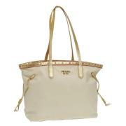 Prada Vintage Pre-owned Nylon prada-vskor Beige, Dam