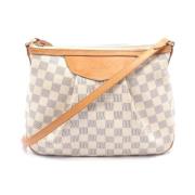 Louis Vuitton Vintage Pre-owned Canvas crossbodyvskor White, Dam