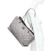 Chanel Vintage Pre-owned Laeder handvskor Gray, Dam