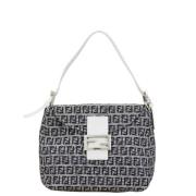 Fendi Vintage Pre-owned Canvas axelremsvskor White, Dam