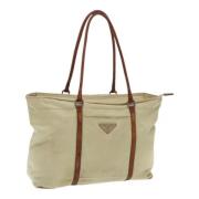 Prada Vintage Pre-owned Nylon prada-vskor Beige, Dam