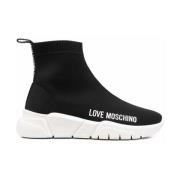 Love Moschino Svarta platta skor med logodetalj Black, Dam