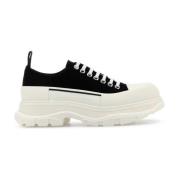 Alexander McQueen Svarta canvas Tread Slick sneakers Black, Dam