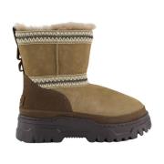 UGG Klassiska korta väderhybridstövlar Brown, Dam