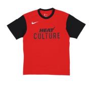 Nike Miami Heat NBA Tee Courtside Culture Multicolor, Herr