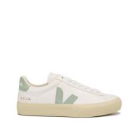 Veja Kromfria lädersneakers i vitt/matcha White, Dam