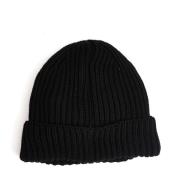 C.p. Company Svart Beanie Mössa med Goggle-detaljer Black, Herr