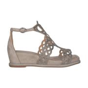 ALMA EN PENA Rhinestone Kil Sandal Gray, Dam