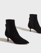 ATP ATELIER - Svart - Molleone Suede Boots