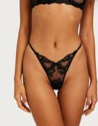 Nelly - Svart - Flirty Thong