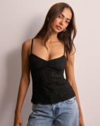 Nelly - Svart - Stunning Lace Top