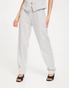 Only - Vit - Onlolga Mw Linen Bl Pinstripe Pant