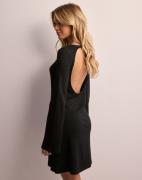 Nelly - Svart - Tied Structure Dress