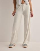 Nelly - Vit - Soft Flowy Pants