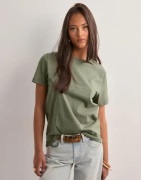 Selected Femme - Grön - Slfmyessential Ss O-Neck Tee Noos