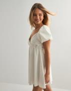 Nelly - Vit - Fine Day Dress