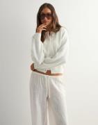 Nelly - Vit - Fuzzy Knit Cardigan