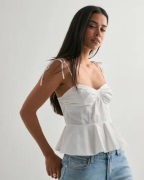 Vero Moda - Vit - Vmasha Sl Short Top Wvn Exp SB2 Ga