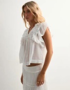 Neo Noir - Vit - Jayla S Voile Top