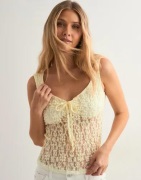 Nelly - Gul - Romantic Lace Sleeveless Top