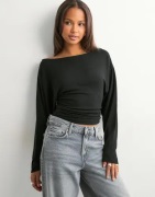 Nelly - Svart - My Chill Boatneck Sweat