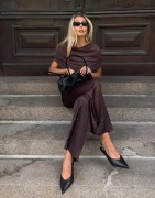 Nelly - Svart - Thin V-Shape Slingback