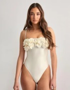 Nelly - Vit - Summer Dreams Swimsuit