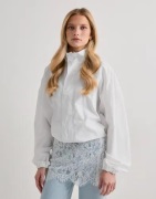 Nelly - Vit - Lace Mini Skirt