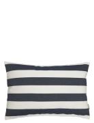 Boel & Jan Cushion Cover - Outdoor Stripe Marinblå