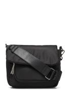 Cayman Pocket Puffer Matte Twill Bags Crossbody Bags Black HVISK