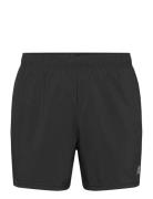 New Balance Core Run 5 Inch Short Svart