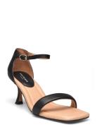 Leah Ankle Strap Sandal Med Klack Black Shoe The Bear