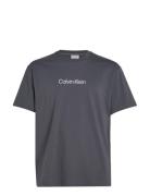 Calvin Klein Hero Logo Comfort T-Shirt Grå