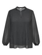 ONLY Carmakoma Carpiona L/S Plisse Blouse Wvn Svart