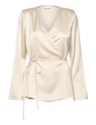 Malina Adina Satin Wrap Blouse Kräm