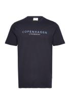 Lindbergh Copenhagen Print Tee S/S Marinblå