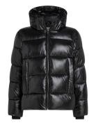 Calvin Klein Hooded Quilt Puffer Mw Gloss Svart