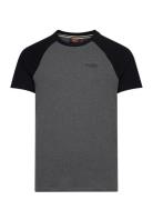 Superdry Essential Logo Baseball Tshirt Svart