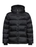 GANT Active Cloud Jacket Svart