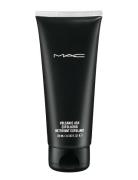 MAC Mineralize Volcanic Ash Exfoliator Nude