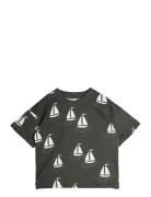 Mini Rodini Sailing Boats Aop Ss Tee Svart