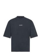 HAN Kjøbenhavn Monogram Over D Tee Svart