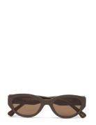 A.Kjærbede Winnie Brun