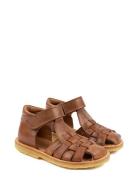 Pom Pom Classic Rub Sole Closed Braid Sanda Brun
