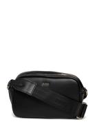 BOSS Sandy Crossbody Svart